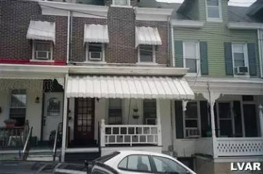 Main picture of 215 S Franklin St