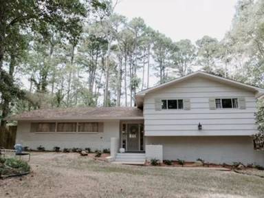 Main picture of 1848 S Brookwood Dr