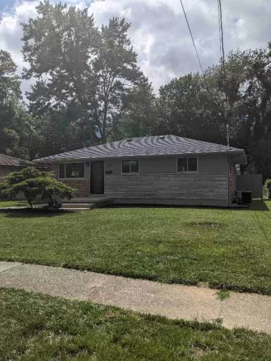Main picture of 33 Powhatton Dr