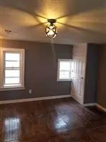 Main picture of 1006 E Land Pl