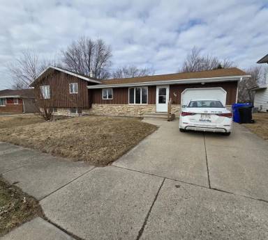 Main picture of 1140 W Weiland Ln