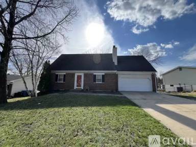 Main picture of 3041 Cherokee Ln
