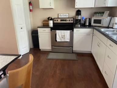 Main picture of 812 N Fulton St
