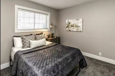 Main picture of 3074 Mason St