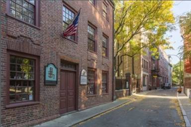 Main picture of 23 Tileston St