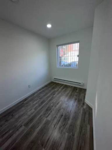 Main picture of 1812 Hart Ln