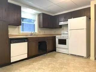 Main picture of Cressey's Apartments Flaggy Meadow Road