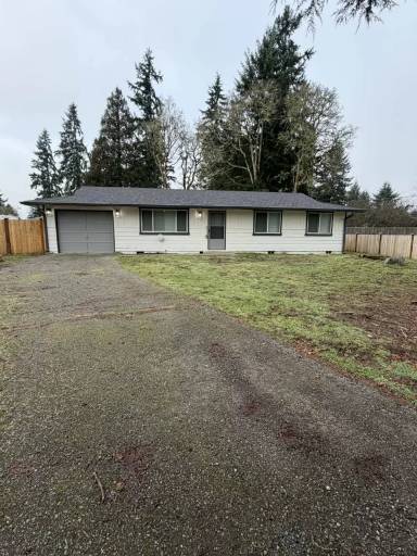 Main picture of 5517 Daycrest Ct SE