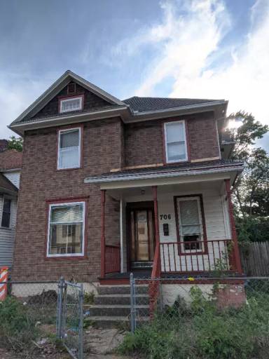 Main picture of 706 Federal St