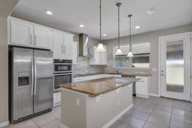Main picture of 5167 Caspian St