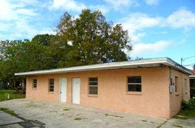 Main picture of 2371 Edwin St NE