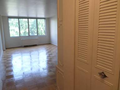 Main picture of Van Ness East Condominium