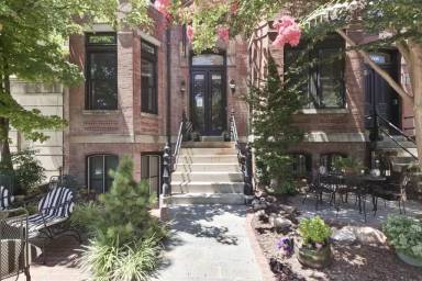 Main picture of 1640 19th St NW