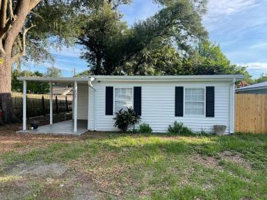 Main picture of 806 W Spencer St