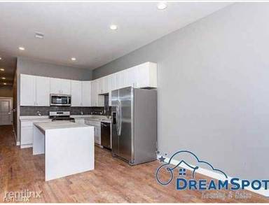 Main picture of 4710 S King Dr