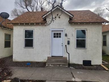 Main picture of 204 E 5th St