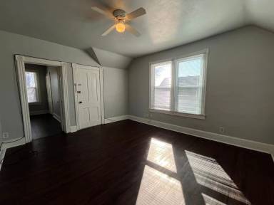 Main picture of 997 Marion St