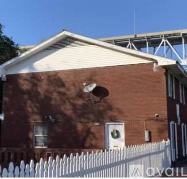 Main picture of 301 Franklin Ave