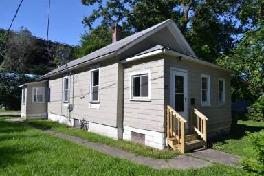 Main picture of 200 Duncan St