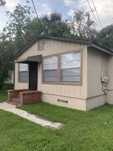 Main picture of 3031 Edison Ave