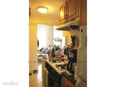 Main picture of 1 Linden St