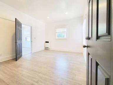 Main picture of 441 W Melrose Way