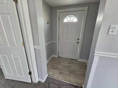 Main picture of 6828 Meadow Ave