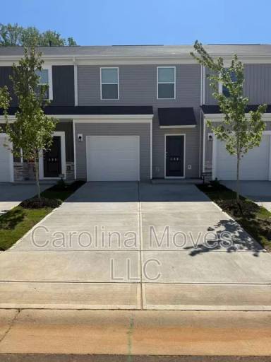 Main picture of 166 Randwick Ln