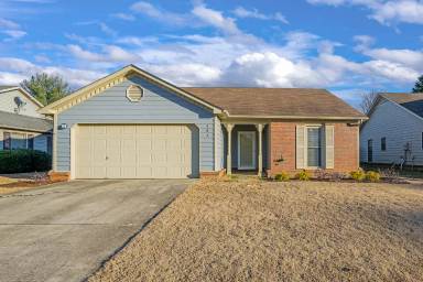 Main picture of 143 Hollington Dr NE