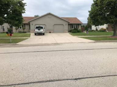 Main picture of 562 Luco Rd