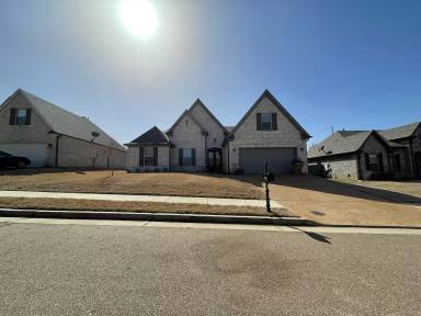Main picture of 2241 Applemill Dr