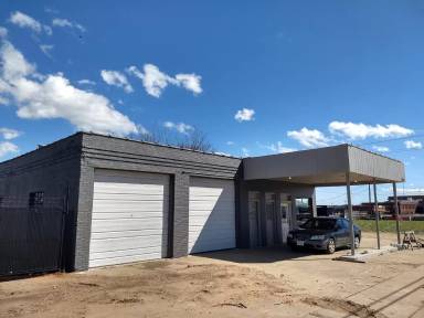 Main picture of 316 N Houston Ave