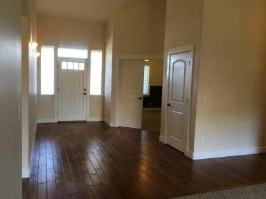 Main picture of 3453 NE Fieldstone Ct
