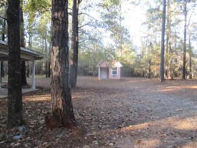 Main picture of 231 Holliman Rd