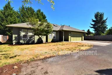 Main picture of 5500 SW 209th Ave