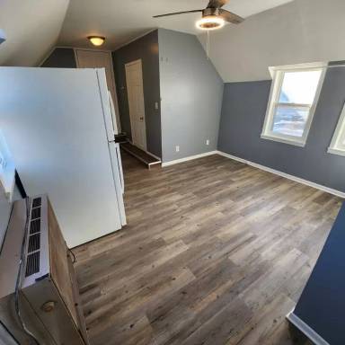 Main picture of 1402 Willis Ave