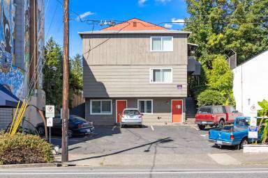 Main picture of 2819 NE Glisan St
