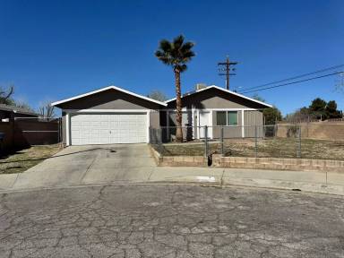Main picture of 44359 Fenhold St