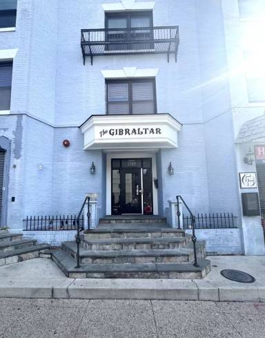 Main picture of 2305 18th St NW