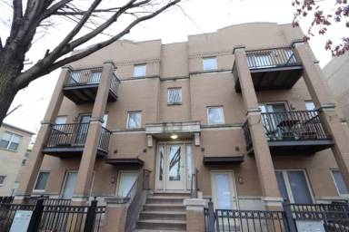 Main picture of 914 S Racine Ave