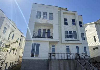 Main picture of 5625 Lenox Ave