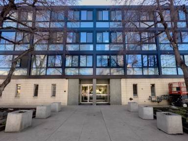 Main picture of 1050 N Corona St