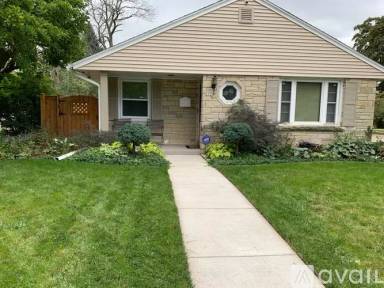 Main picture of 5750 N Sidney Pl