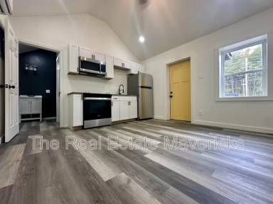 Main picture of 5640 Highway 41