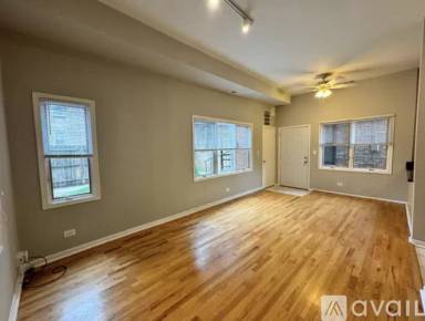 Main picture of 4955 N Damen Ave