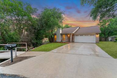 Main picture of 2278 Knights Wood