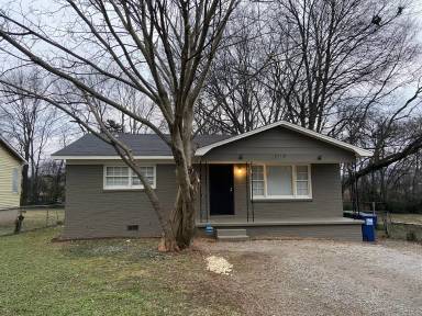 Main picture of 1718 Gardner St NW