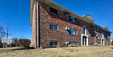 Main picture of 1302 W Sycamore St