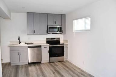 Main picture of 994 Valencia St