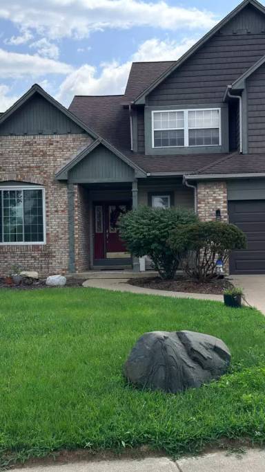 Main picture of 5 S Brookfield Dr